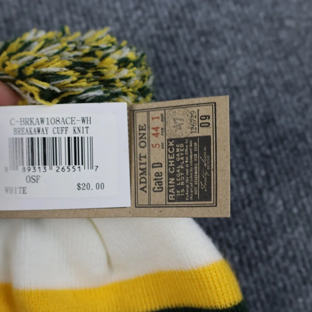 North Dakota State Bison Hat Beanie Mens One Size Green White NCAA‎ Football Pom
